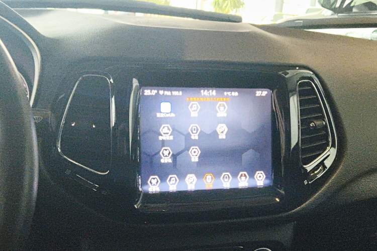 Used Jeep Compass 2019 220T Automatic Family Edition
