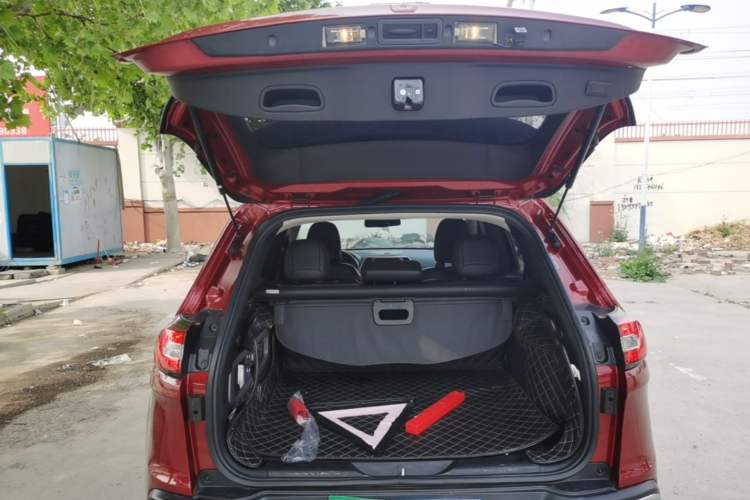 Used Jeep Cherokee 2016 2.4L Professional Smart Version Trunk