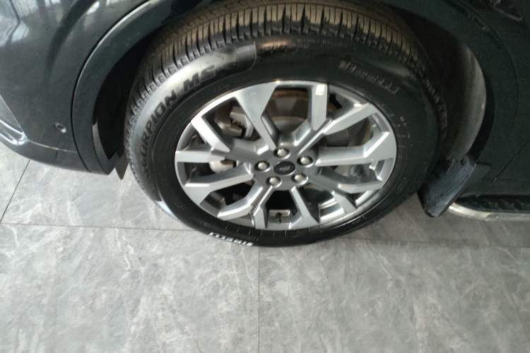 Used Ford Edge 2023 Ford Explorer L 2.0T EcoBoost Four-Wheel Drive 7-Seater Supreme Model
