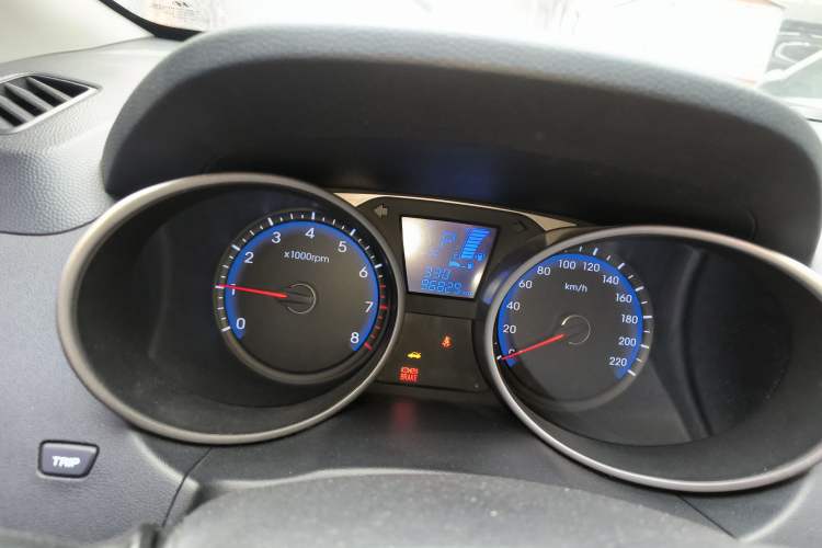 Used Hyundai ix35 2012 2.0L Automatic Two-Wheel Drive Elite Edition GLS
