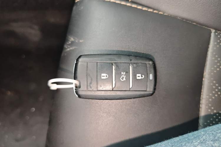 Used CHANGAN Eado 2018 High-Energy Edition 1.6L GDI Manual Pioneer Model China V Standard Interior 1