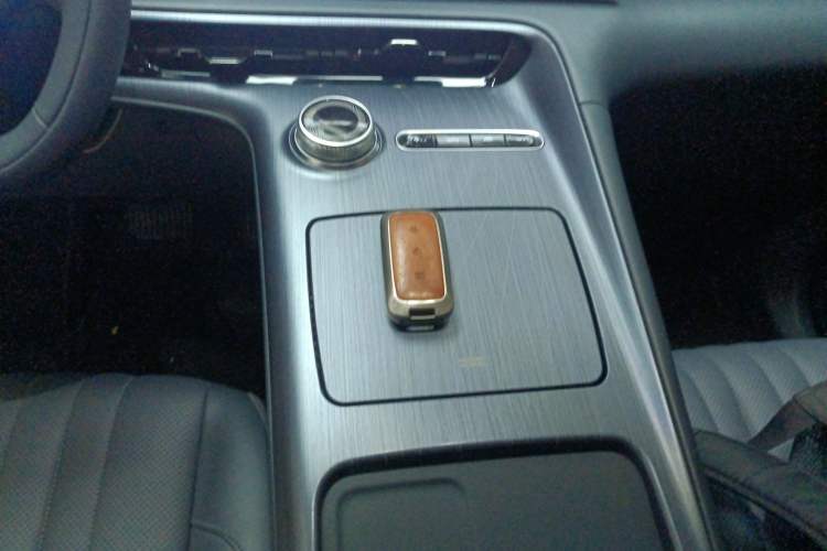 Used Geely Galaxy E5 2024 530km Long-Range Version Gear Lever