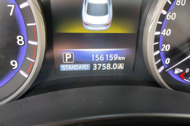 Used Infiniti Q50 2014 3.7L Luxury Edition