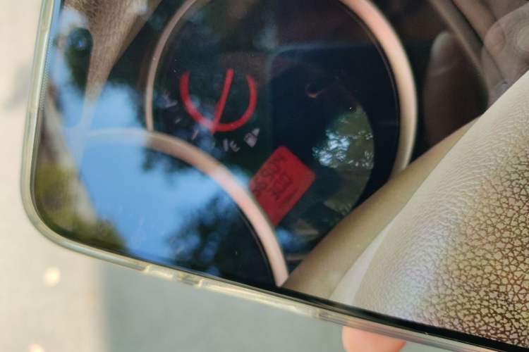 Used Nissan Sylphy 2009 1.6 XL Manual Luxury Sunroof Edition Odometer Close Up