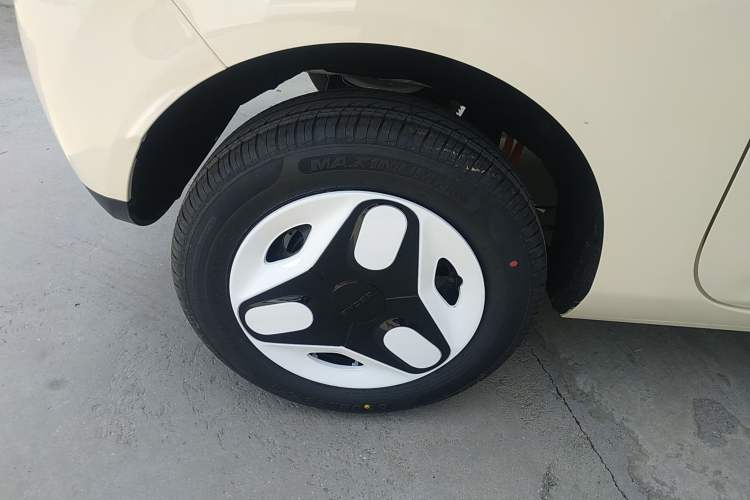 Used Geely Galaxy Panda 2025 210 km – Yuanqi Bear