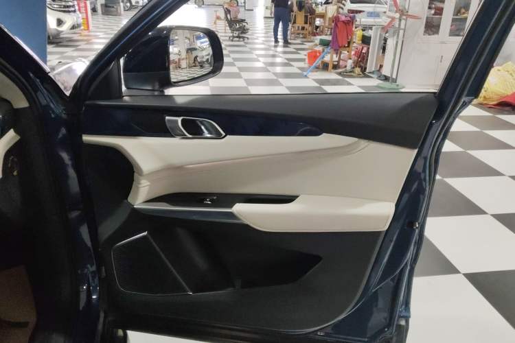 Used Lynk & Co 01 2017 2.0T Two-Wheel Drive Zhaopu Version