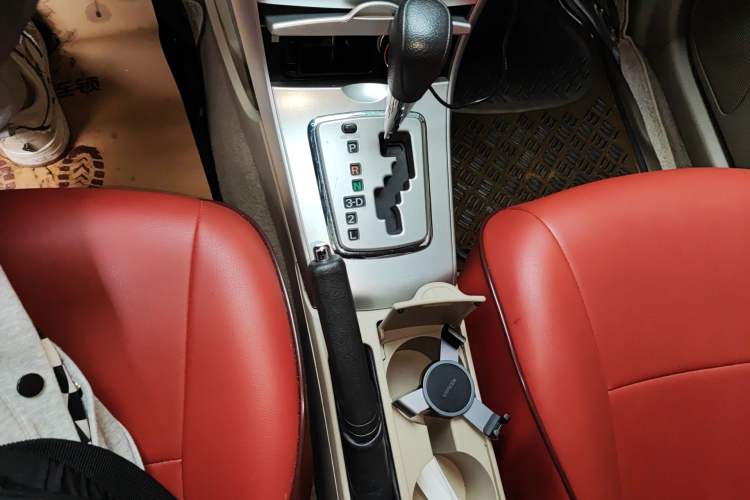 Used Toyota Corolla 2012 Luxurious Edition 1.6L Automatic GL Gear Lever