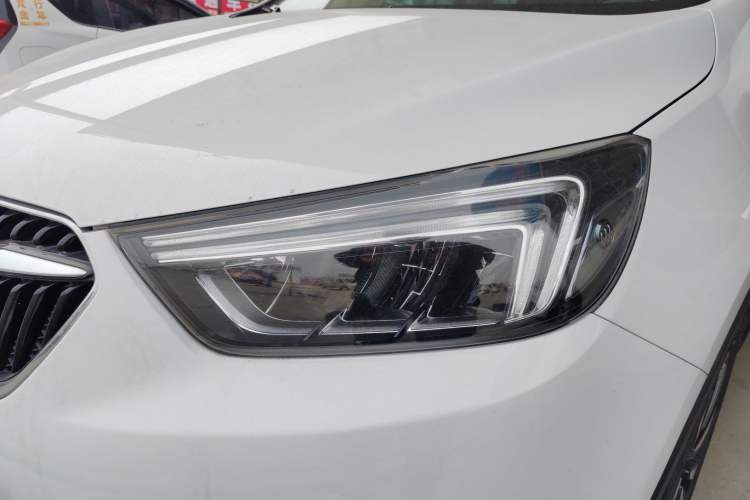 Used Buick Encore 2018 18T Automatic Two-Wheel Drive Urban Elite Model
