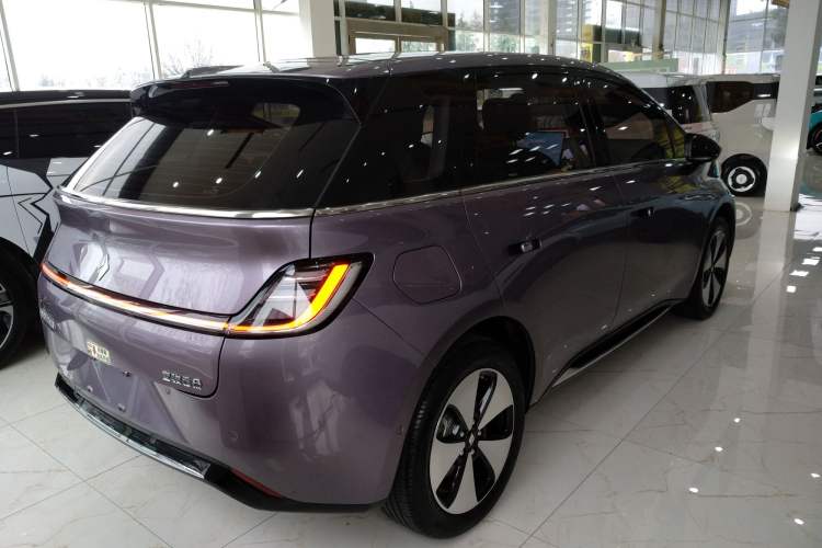 Used Baojun Cloud 2023 460 Max Rear Right 45 Deg