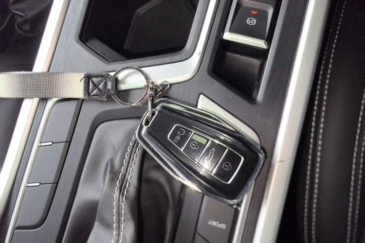 Used Geely Auto Vision X6 2020 1.4T CVT Luxury Edition
