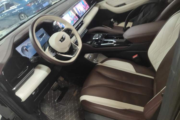 Used Geely Auto Monjaro L 2021 2.0TD DCT EVO Two-Wheel Drive Prestige Version
