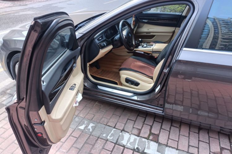 Used BMW 7 Series 2013 730Li Leading Model
