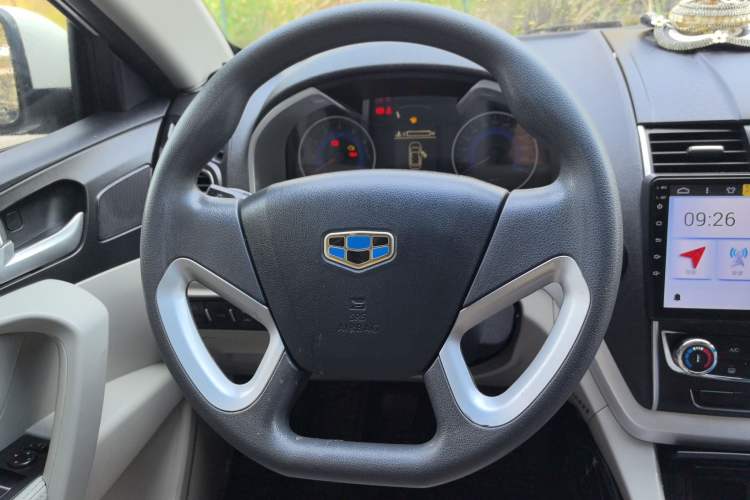 Used Geely Auto Emgrand 2014 Sedan 1.5L Manual Fashion Edition Steering Wheel