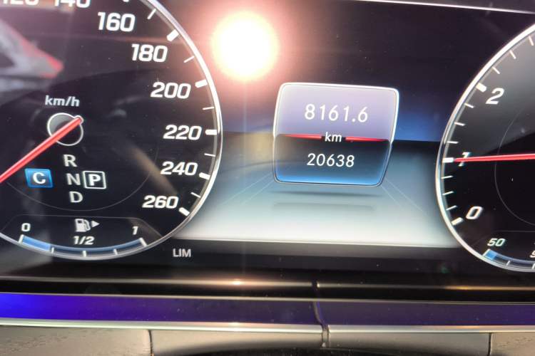 Used Mercedes-Benz E-Class 2020 Restyled E 300 L Sporty and Stylish Edition Odometer Close Up