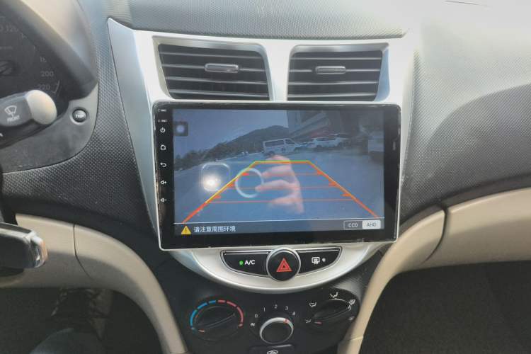 Used Hyundai Verna (older generation) 2014 1.4L Automatic Smart GLS Audio And AC Panel