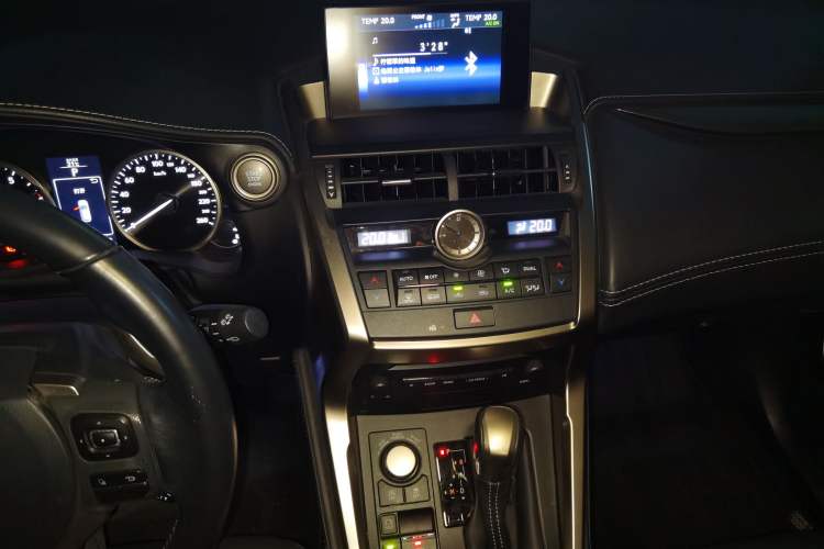 Used Lexus NX 2015 200T All-Wheel-Drive Fēngshàng Edition