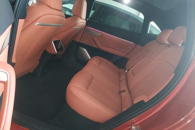 Used ONVO L60 2024 60 kWh Rear-Drive Version