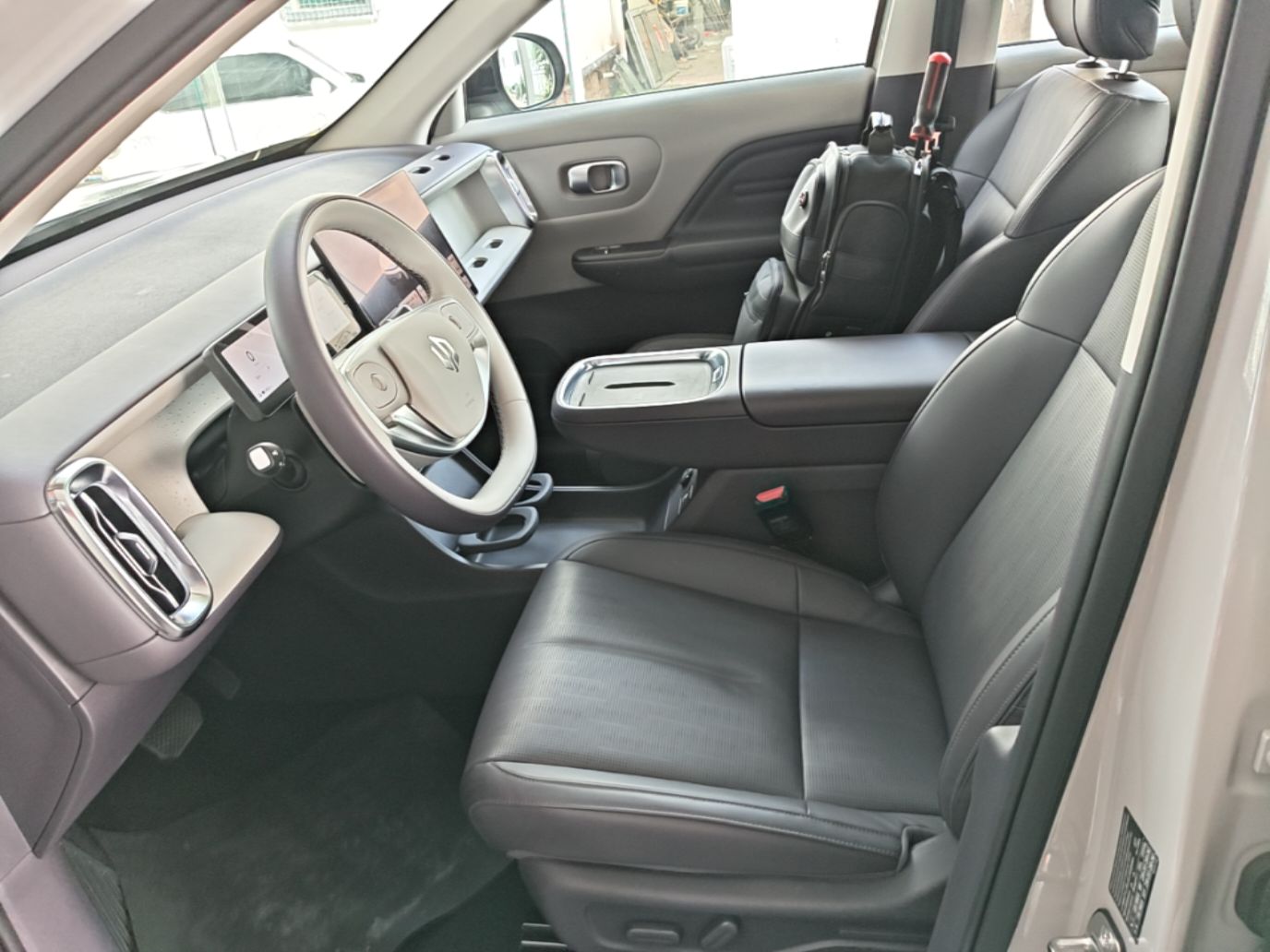 Vordere Reihe im Auto