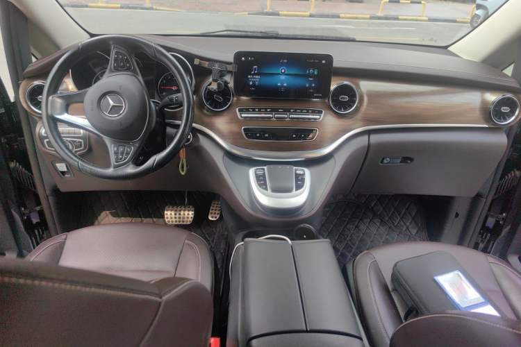 Used Mercedes-Benz V-Class 2021 V 260 L Long-wheelbase Luxury Edition