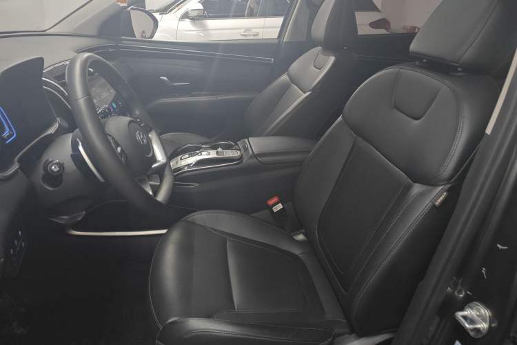 Used Hyundai Tucson 2023 Tucson L 1.5T Automatic Two-Wheel Drive GLX Elite Edition Left Front Seat