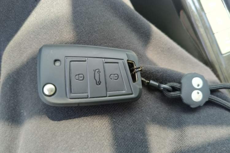 Used Volkswagen Tayron 2022 280TSI Two-Wheel Drive Luxury Smart Connectivity Version Vehicle Key