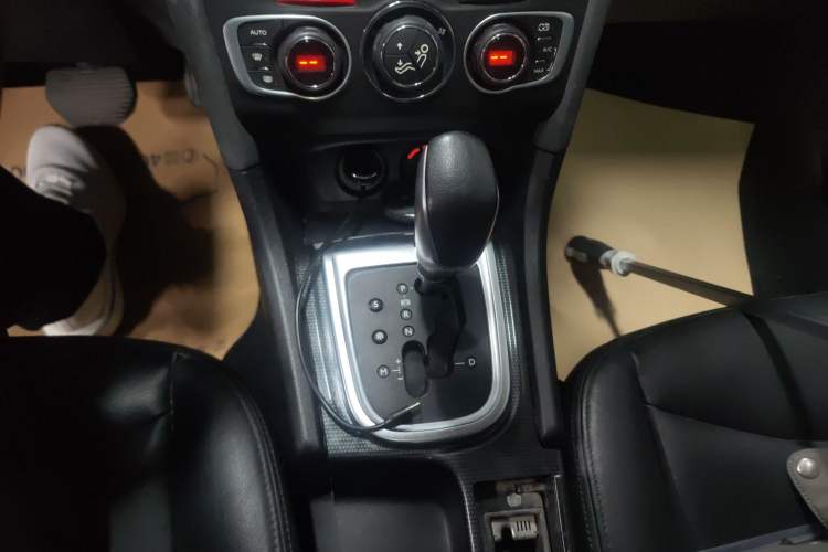 Used Citroen C4L 2014 1.8L Intelligent Drive Automatic Dynamic Model Gear Lever