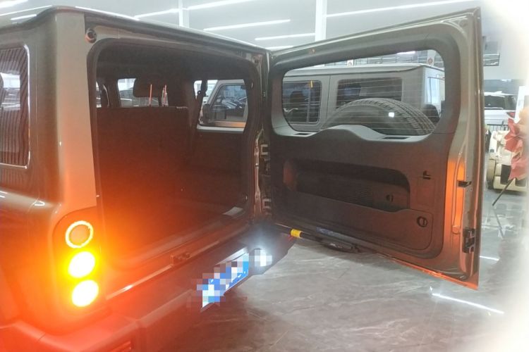 Used 212 T01 2024 2.0T Explorer