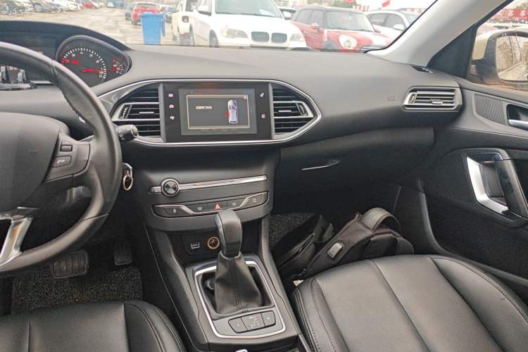 Used Peugeot 308S 2015 1.2T Automatic Jingchi Edition