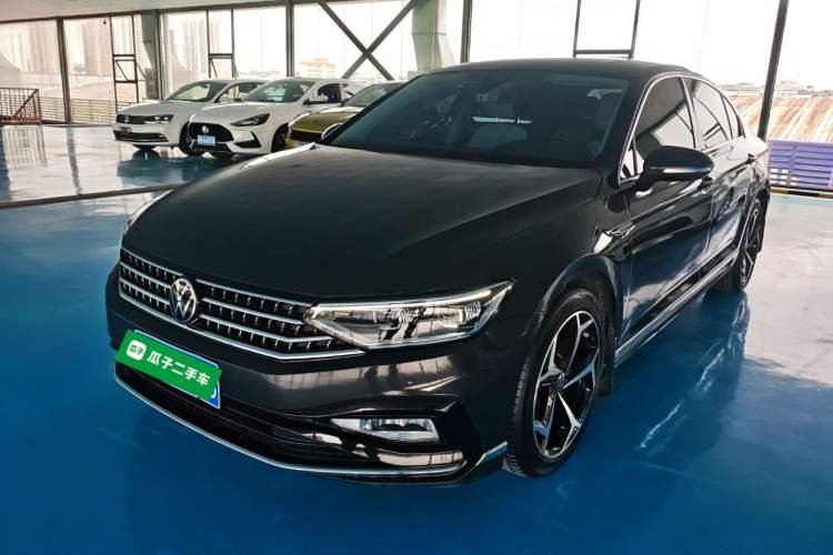 Used Volkswagen Magotan 2023 2 Million Units Commemorative Edition 330TSI DSG Luxury Version