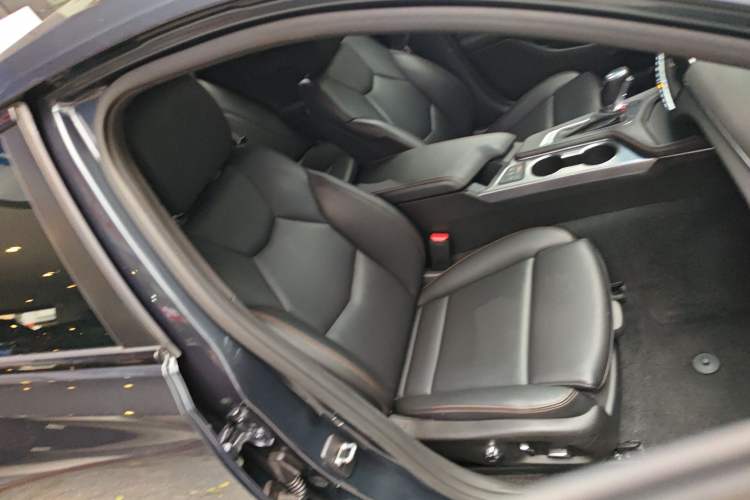 Used Cadillac CT4 2021 28T Prestige Edition Right Front Seat