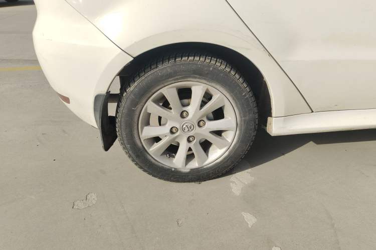 Used BAIC E Series 2012 Hatchback 1.3L Manual Liking Edition