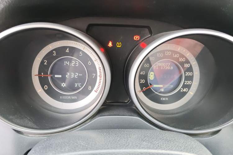 Used Bestune X80 2013 2.0L manual luxury version