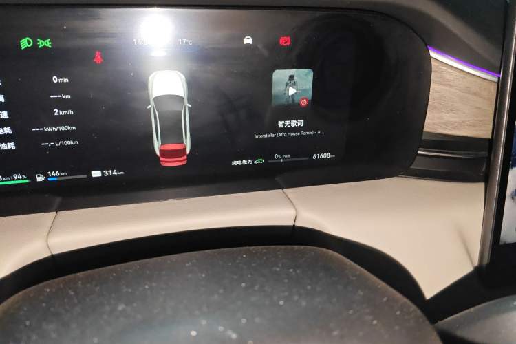 Used Hima AITO M5 2022 Extended-Range Four-Wheel Drive Flagship Edition Odometer Close Up