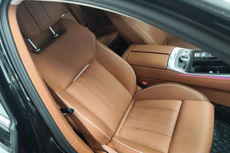 Used Hongqi H9 2022 2.0T Smart Connect Flagship Edition
