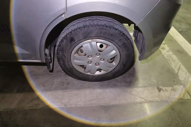 Used CHANGAN KAICHENG Ruixing M80 2014 1.5L Base Version (4-Seater) 4G15S Right Front Wheel Hub