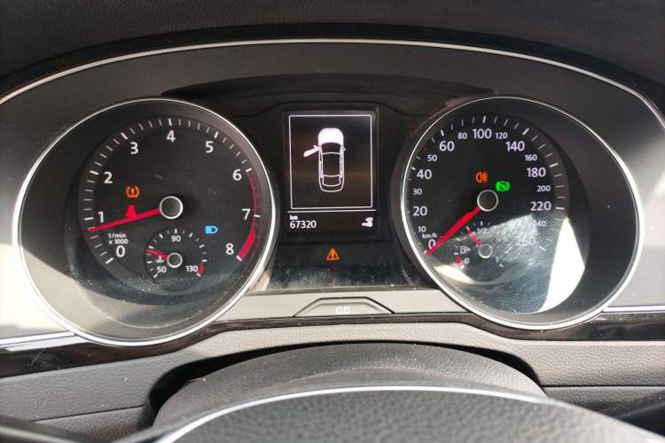 Used Volkswagen Magotan 2019 330TSI DSG Leading Model China VI Standard Instrument Cluster