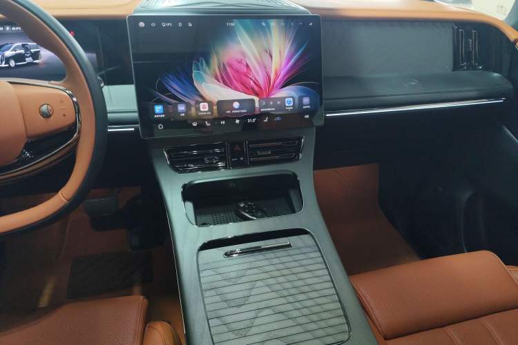 Used GAC Trumpchi Xiangwang M8 2025 Kunkun Series Ultra First-Class Cabin
