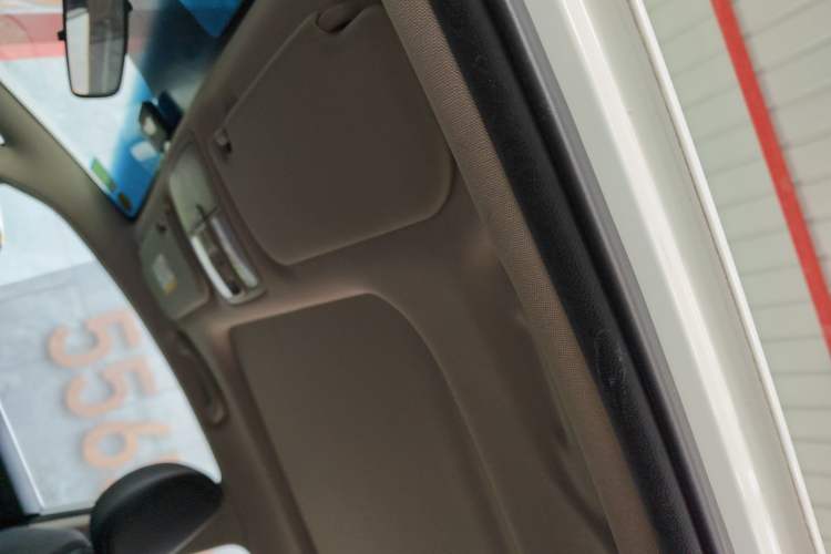 Used Kia Carens 2013 2.0L 7-Seater Automatic Comfort Edition China IV Standard
