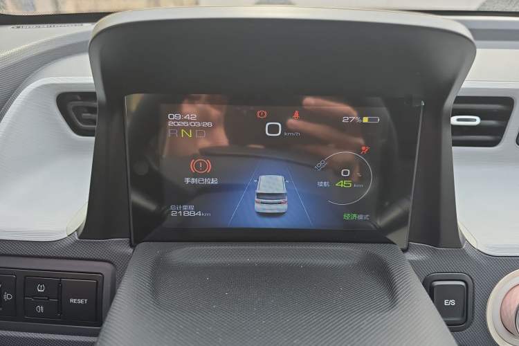 Used Wuling Hongguang MINIEV 2022 Macaron Premium Model – Lithium Iron Phosphate