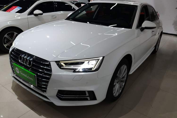 Used Audi A4L 2018 30th Anniversary Edition 40 TFSI Trendy Model