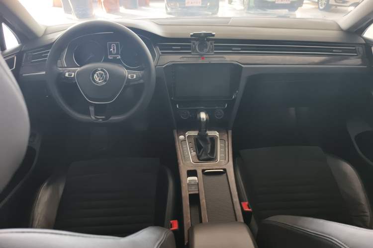 Used Volkswagen Magotan 2018 380TSI DSG Luxury Model
