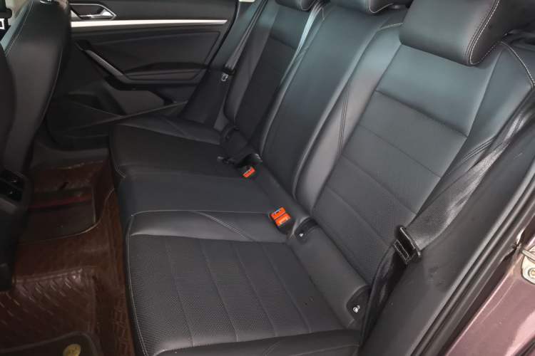 Used Volkswagen Lavida 2018 1.5L Automatic Comfort Edition China V Standard Left Rear Seat