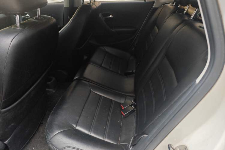 Used Volkswagen Polo 2016 1.6L Automatic Comfort Model Left Rear Seat