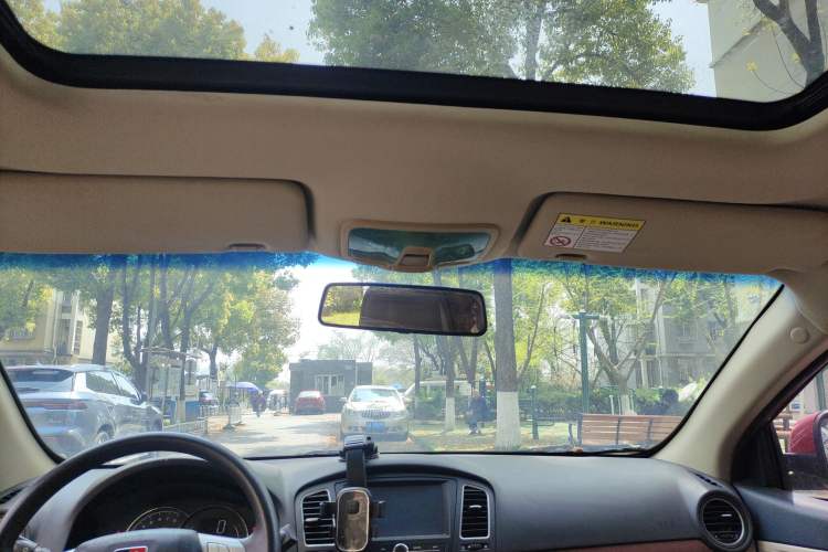 Used Roewe 350 2014 1.5T Manual Jingrui Edition
