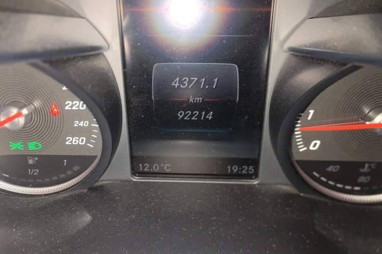 Used Mercedes-Benz C-Class 2017 Facelift C 200 L Sport Edition