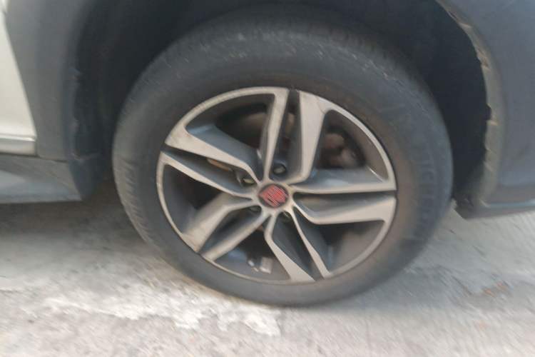 Used BYD Tang New Energy 2015 2.0T Four-Wheel-Drive Flagship Model