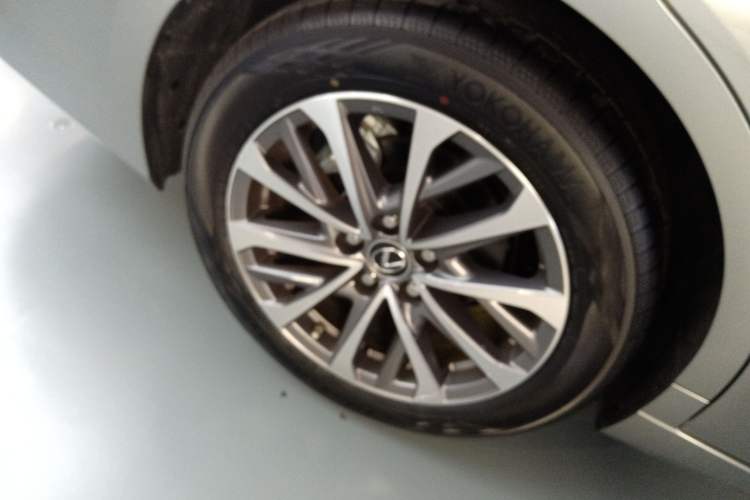 Used Lexus ES 2025 200 Premium Edition