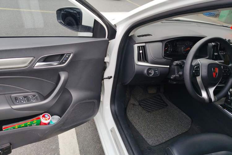 Used Roewe i6 2019 PLUS 20T TST 4G Connected Flagship Superb Edition