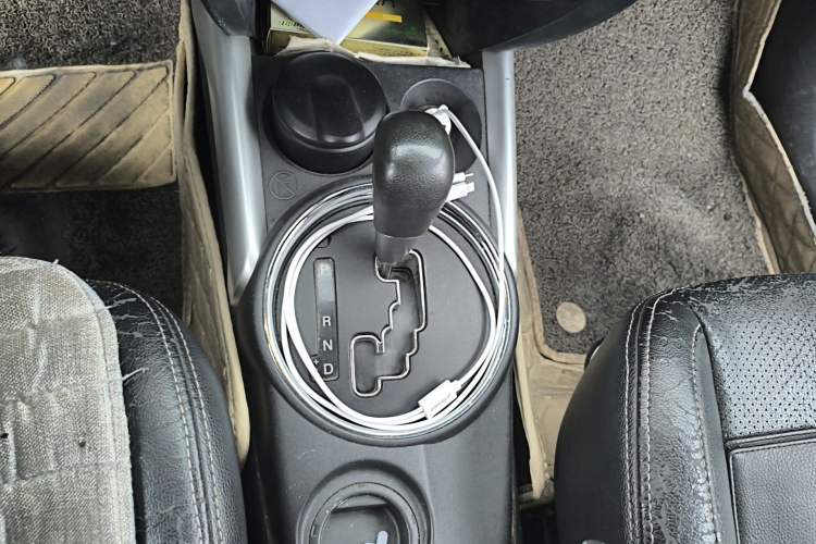 Used Mitsubishi ASX 2013 2.0L CVT Two-Wheel Drive Elite Edition Gear Lever