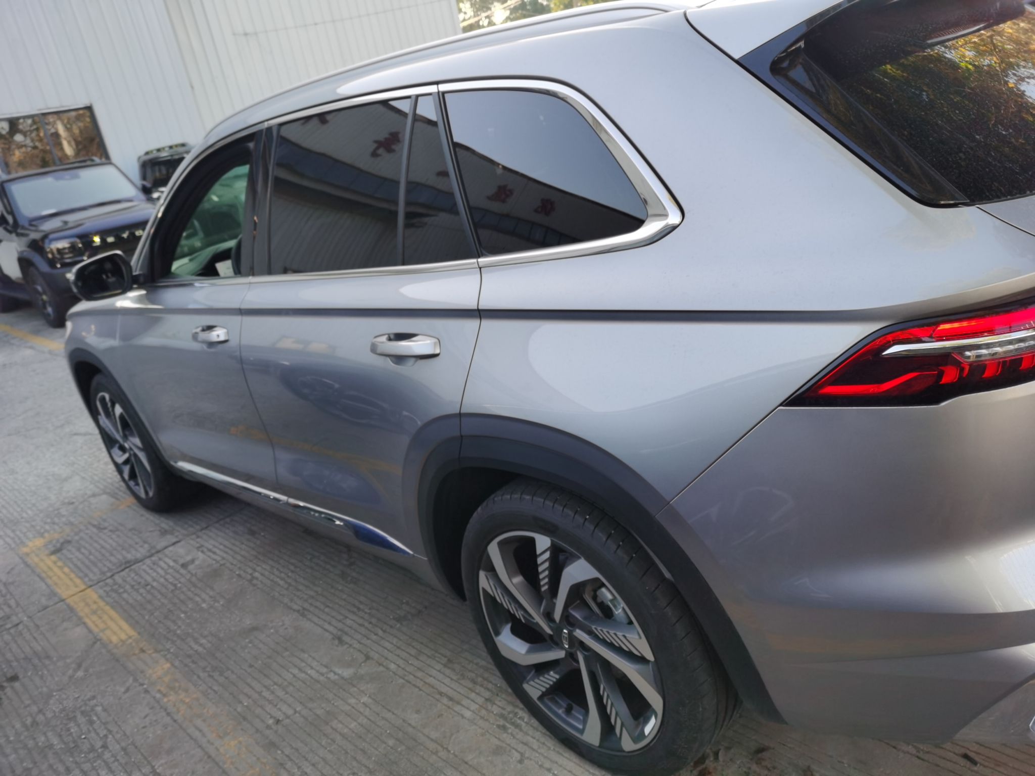 Geely Auto Monjaro L 2024 2.0TD High-Power Automatic Two-Wheel Drive Skyline Edition — снимка 6
